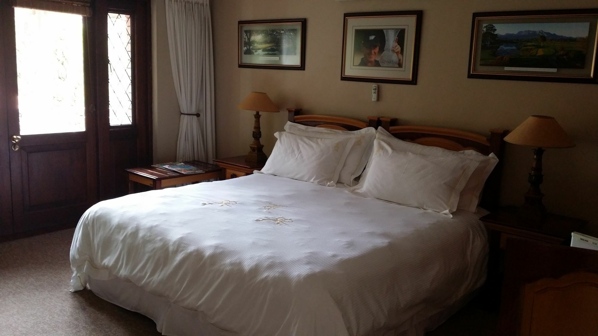 The Woodpecker Inn Pretoria-Noord Buitenkant foto